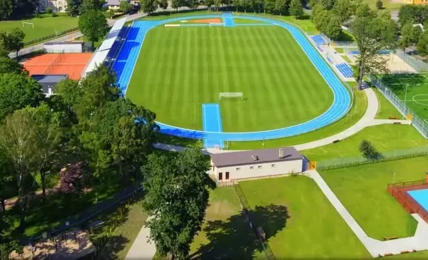 Wakacyjne Mistrzostwa Hajnówki w Siatkówce Plażowej – zapisy trwają!