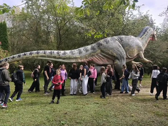 Uczniowie klas VI-VIII z wizytą w Białymstoku – wystawa i Park Dinozaurów