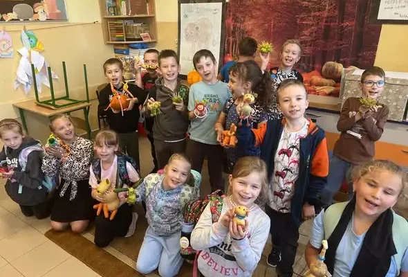 Jesienne warsztaty w klasie II B: warzywa i owoce zamieniły się w zwierzaki