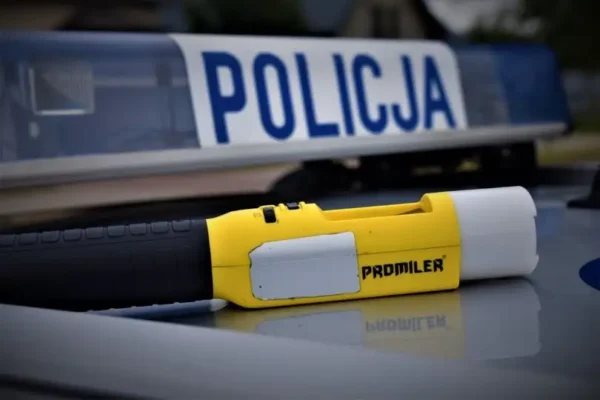 Pijany kierowca hulajnogi elektrycznej zatrzymany w Czeremsze. Miał blisko 3 promile