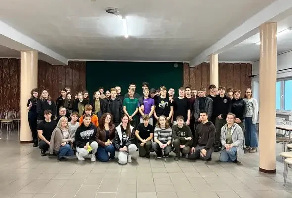 Gra terenowa w internacie – integracja i historia w Białowieży