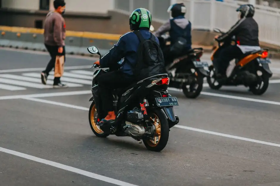 Motorowerzysto, nie daj się wkręcić – policja apeluje o rozwagę na drodze